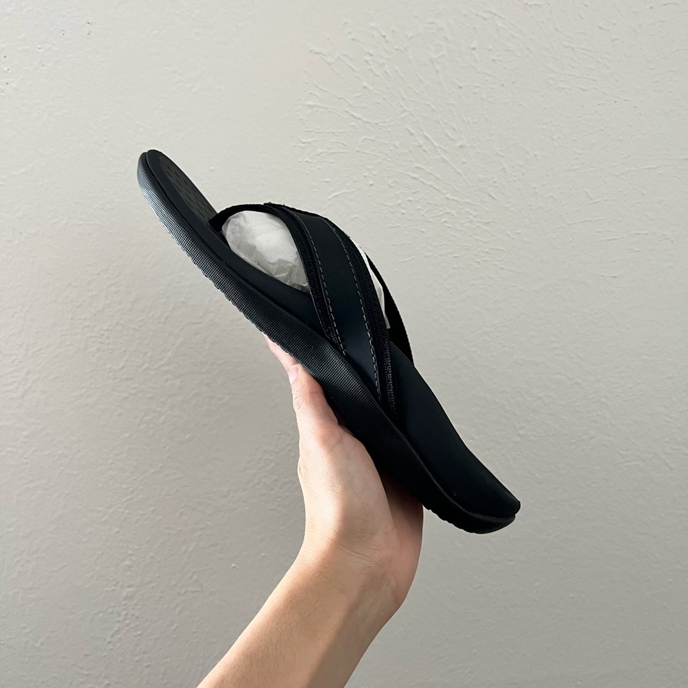 Vionic Men’s Tide Black Flip Flops Size 8 - Picture 2 of 7